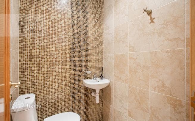 2-комнатная квартира 98 м² в районе Щукино, Россия, фото 2