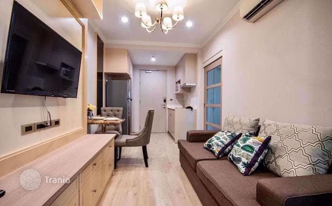 1-комнатные апартаменты в кондо в Банг Раке, Таиланд, фото 2
