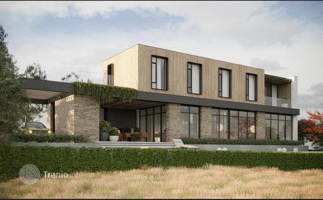 7-комнатный дом в городе 420 м² в Сабуртало, Грузия