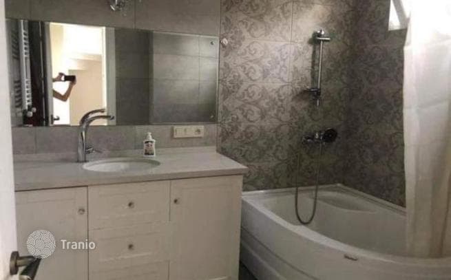 2-комнатный дом в городе 140 м² в Сабуртало, Грузия