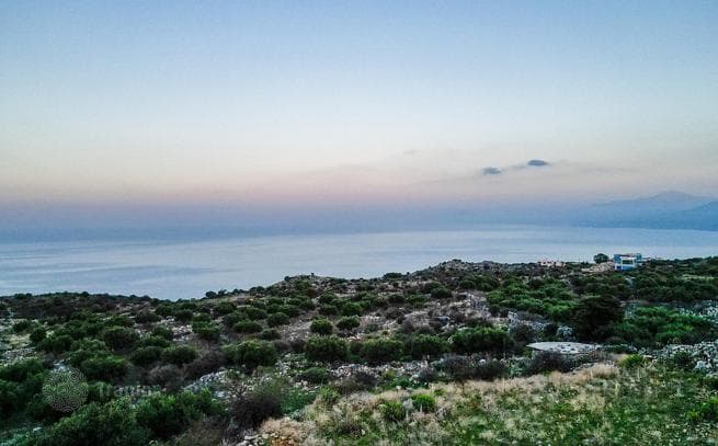 Просторный земельный участок с красивейшим видом на море в Кефаласе, Крит, Греция