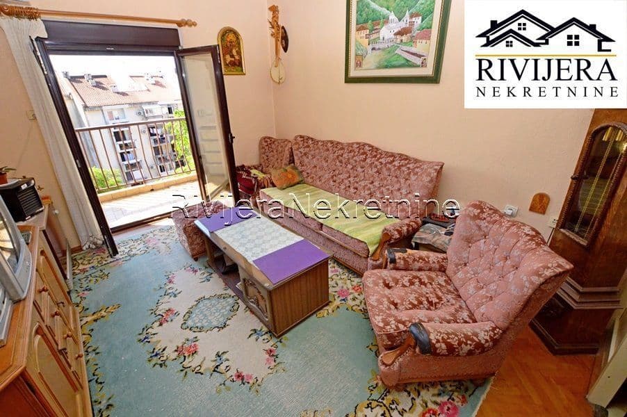 Квартира в Херцег-Нови, Черногория, 65 м2
