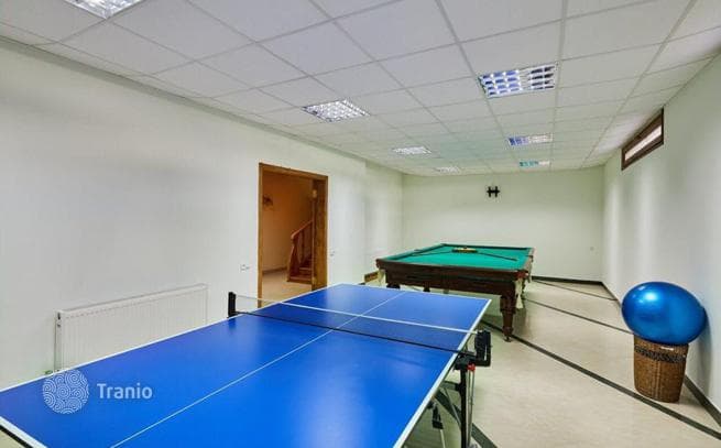 6-комнатный дом в городе 427 м² на улице Крцаниси, Грузия