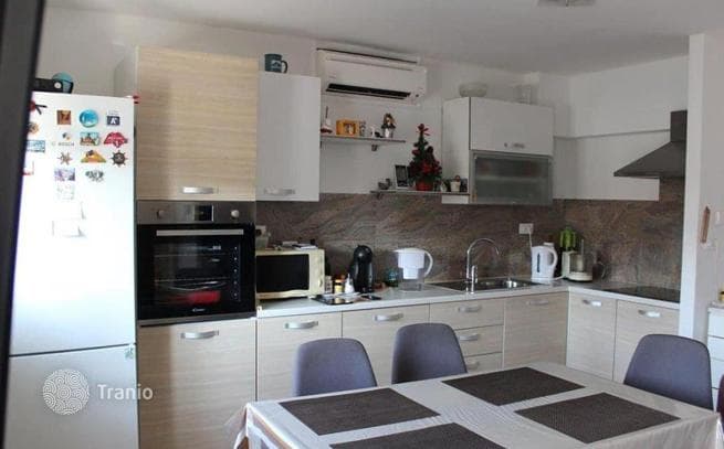 Меблированный дом с садом и барбекю, Рогозница, Сплит, Хорватия