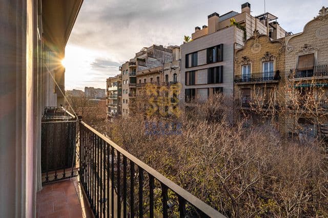 Квартира в Барселоне, Испания, 71 м2
