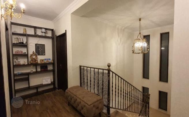 4-комнатный дом в городе 175 м² в Сабуртало, Грузия
