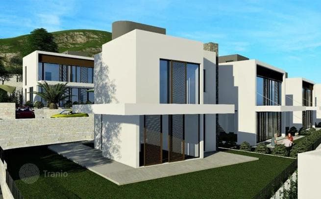 2-комнатная вилла 200 м² в городе Херцег-Нови, Черногория, фото 2