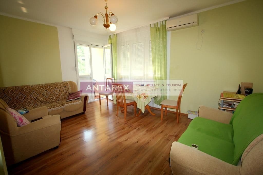 Апартаменты в Херцег-Нови, Черногория, 60 м2