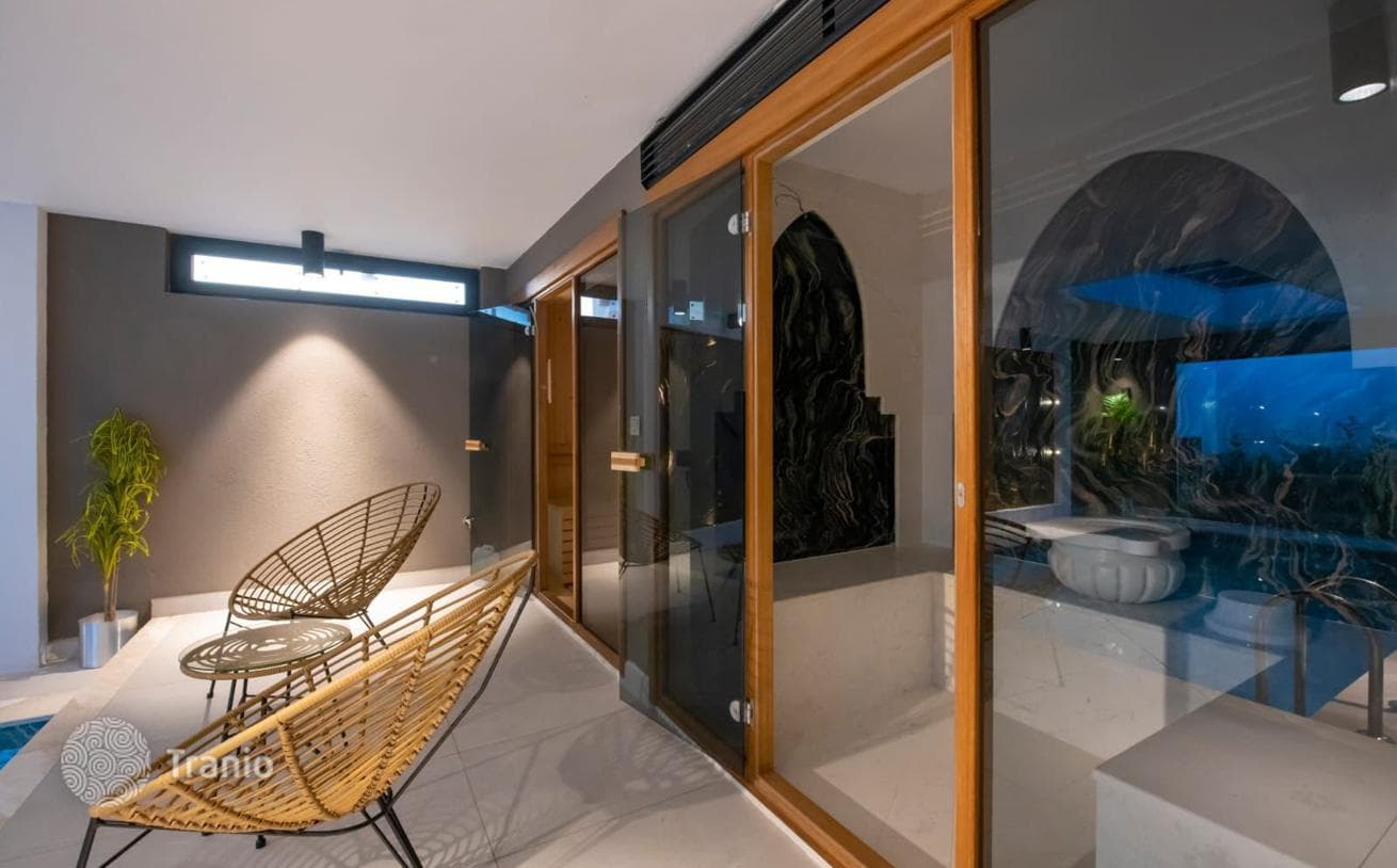 3-комнатная вилла 350 м² в Олюденизе, Турция, фото 2