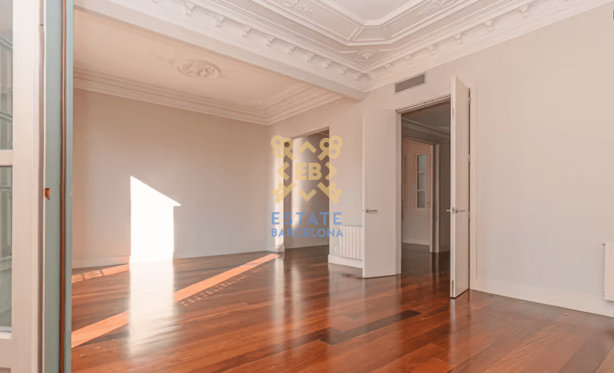 Квартира в Барселоне, Испания, 220 м2