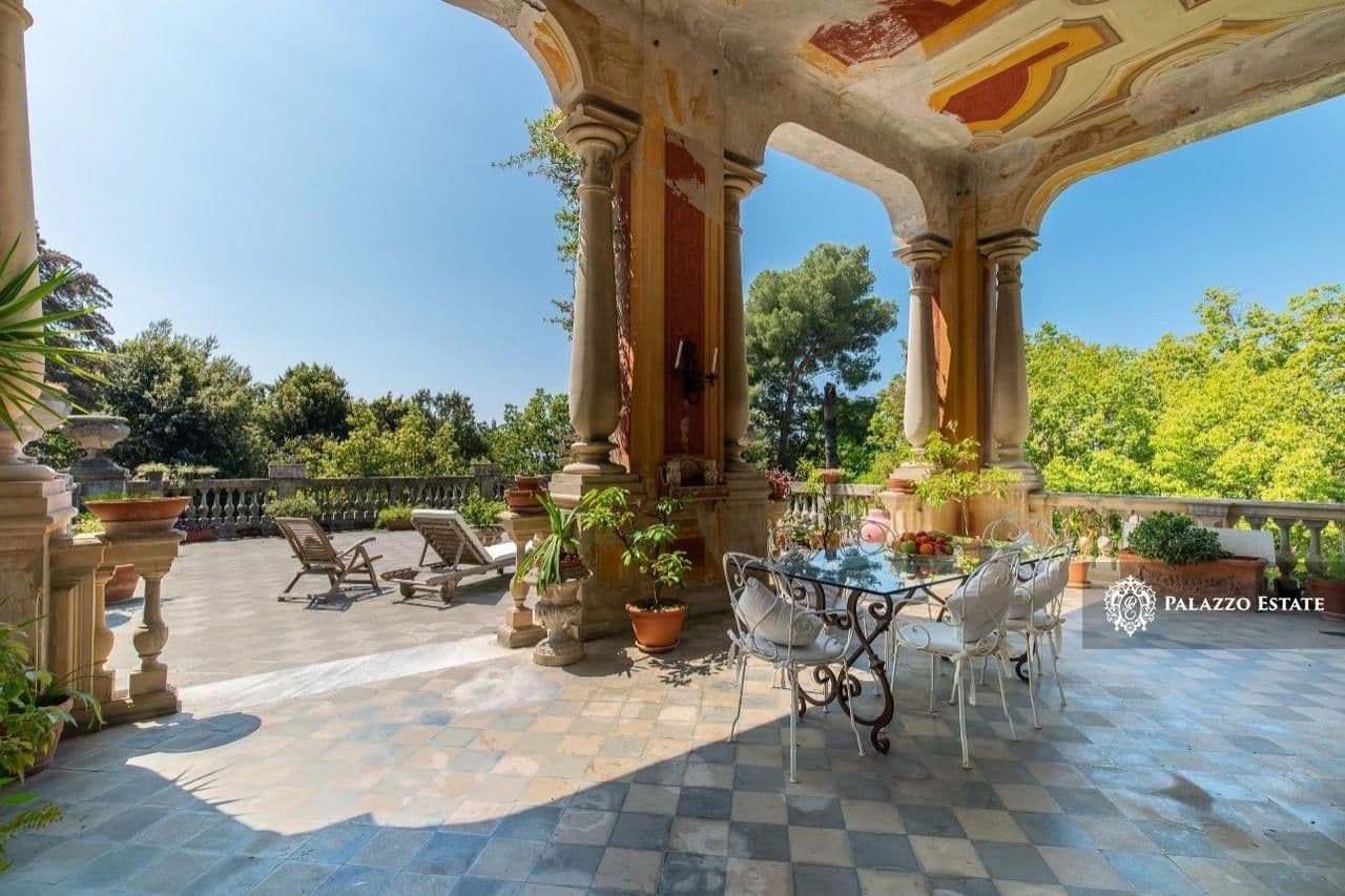 Апартаменты в Генуе, Италия, 600 м2