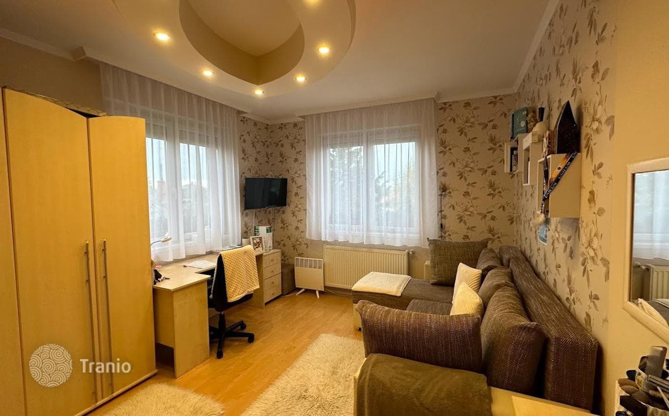6-комнатный дом в городе 280 м² в Дебрецене, Венгрия