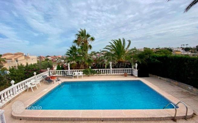 5-комнатная вилла 329 м² в Торревьехе, Испания, фото 2