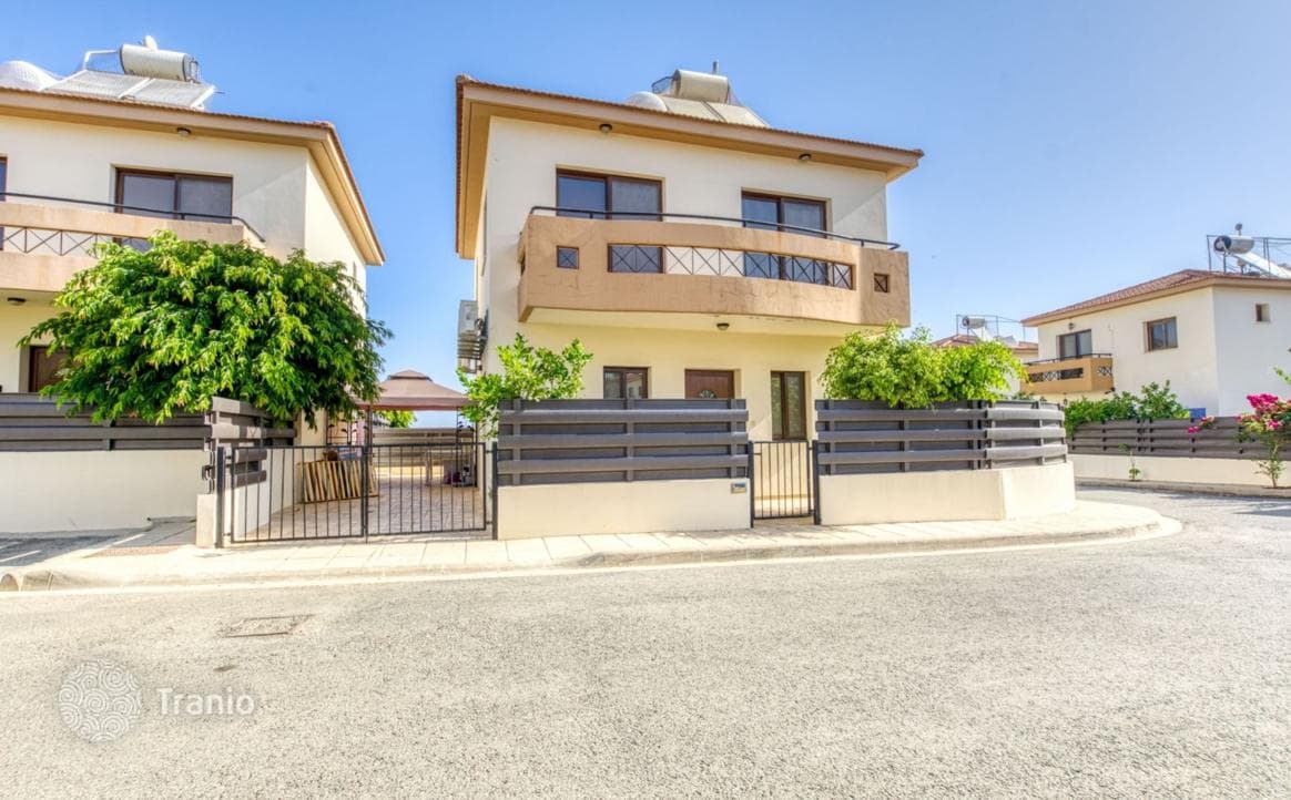 3-комнатная вилла 115 м² в Паралимни, Кипр