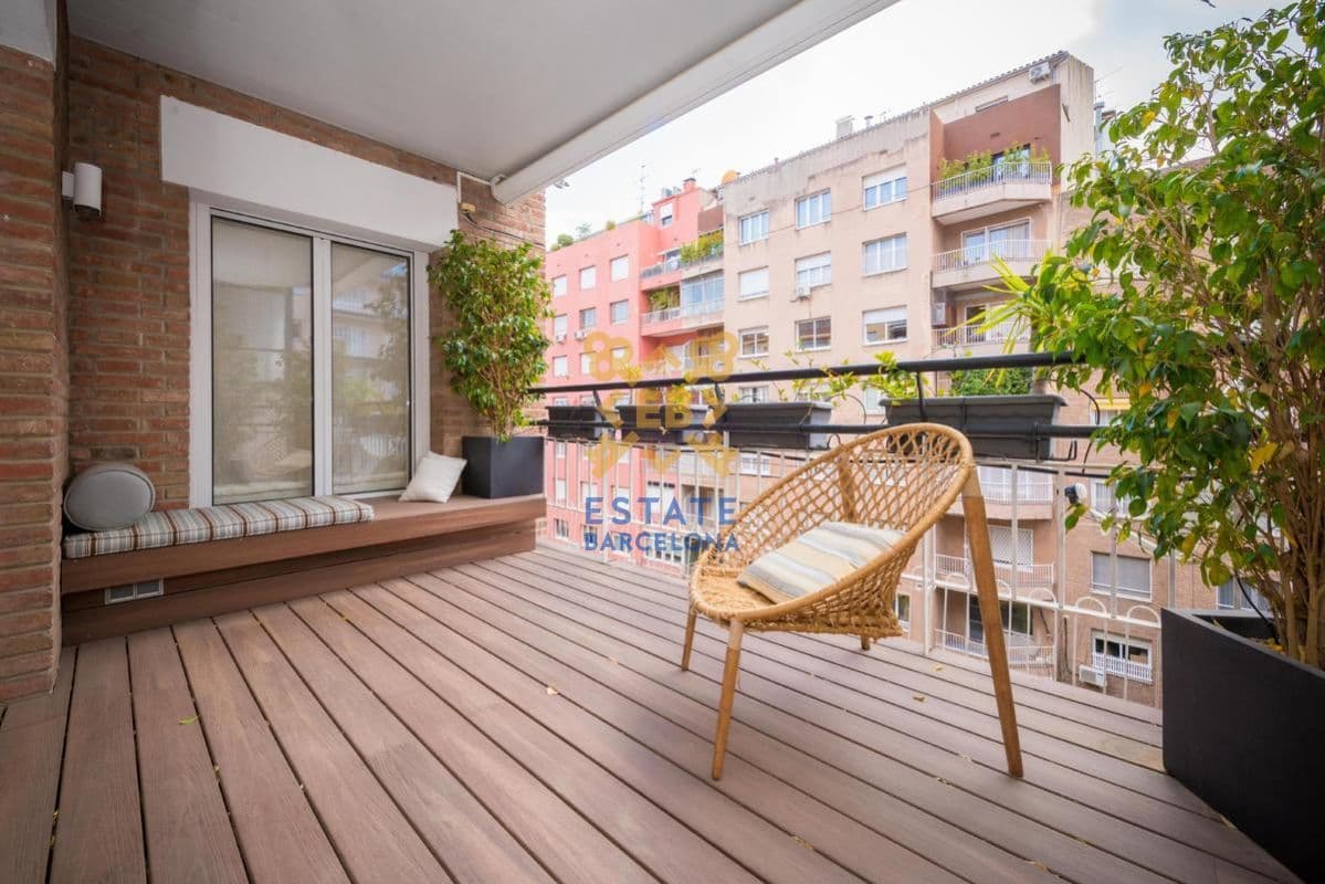 Квартира в Барселоне, Испания, 261 м2