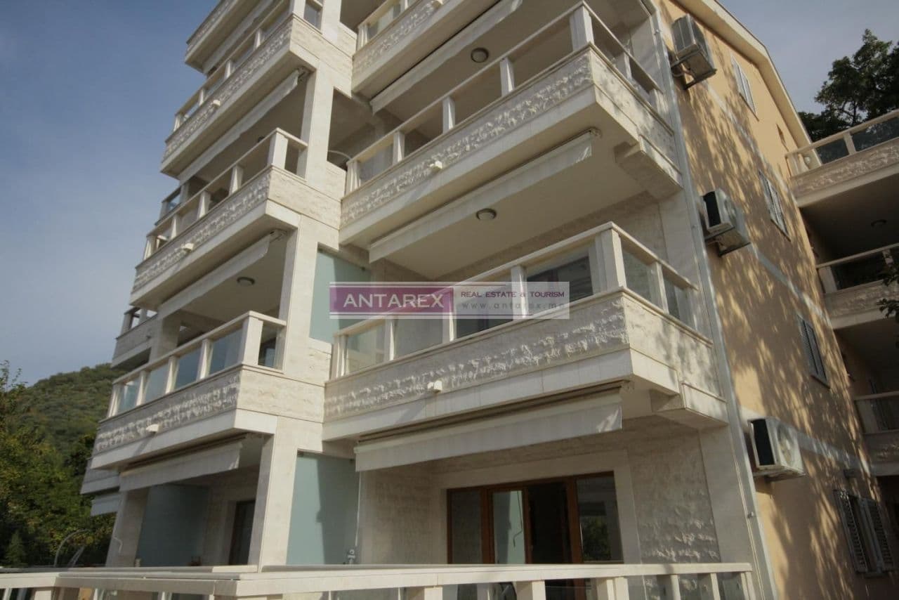 Апартаменты в Ластве, Черногория, 85 м2