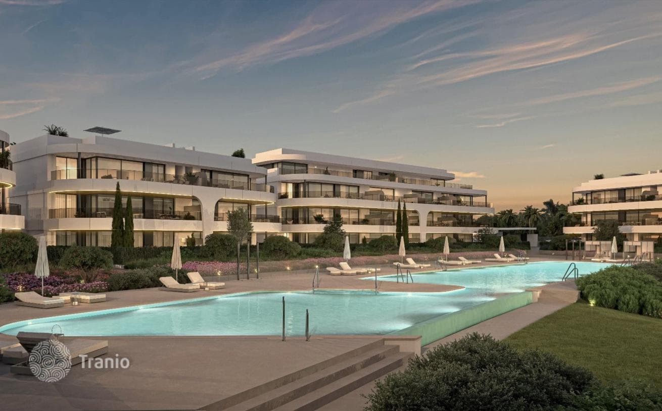 Апартамент на продажу в Estepona East, Эстепона, фото 3