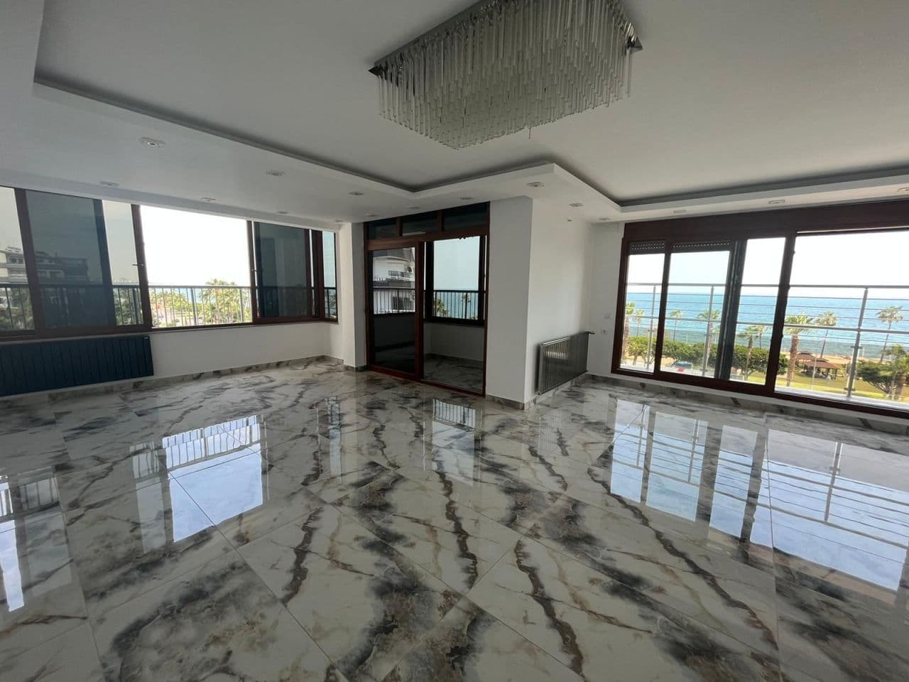 Квартира в Мерсине, Турция, 300 м2
