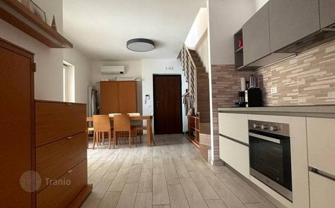 Двухуровневая квартира с парковкой в Риме, Лацио, Италия, фото 5