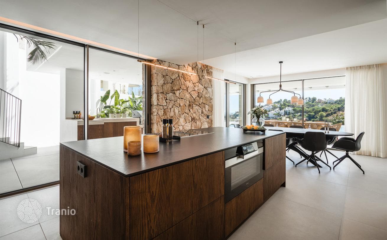 12-комнатная вилла 840 м² в Бенаависе, Испания