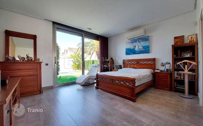 3-комнатная вилла 250 м² в Торревьехе, Испания, фото 2