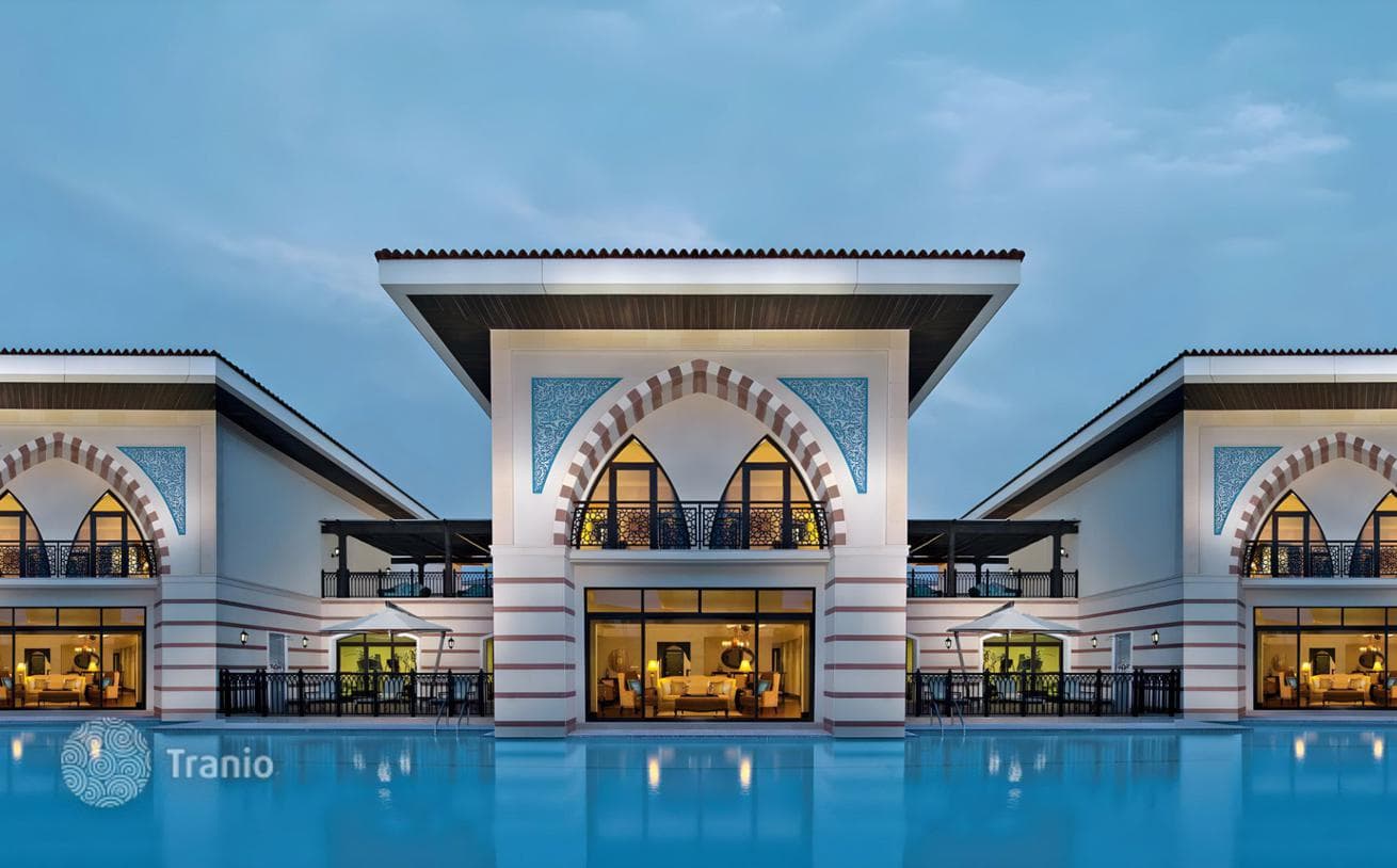 Комплекс элитных вилл Zabeel Saray Royal Villas прямо на пляже в The Palm Jumeirah, Дубай, ОАЭ