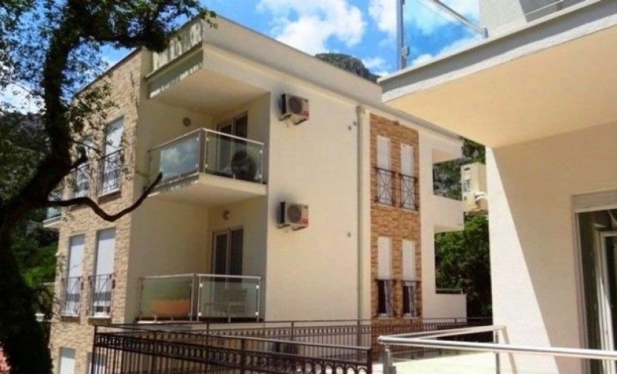 Квартира в Ораховаце, Черногория, 73 м2