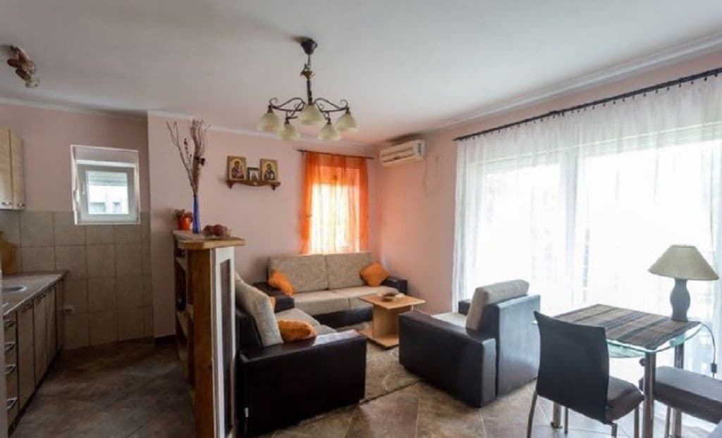 Квартира в Херцег-Нови, Черногория, 50 м2
