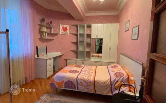 10-комнатный дом в городе 440 м² в Сабуртало, Грузия