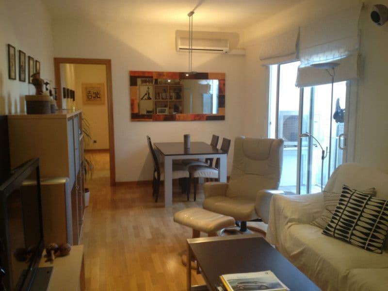 Квартира в Барселоне, Испания, 80 м2