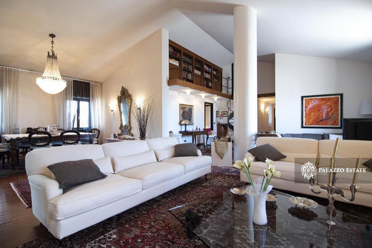 Апартаменты в Виареджо, Италия, 326 м², фото 2