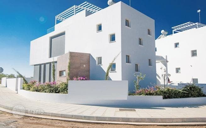 4-комнатная вилла 185 м² в Айя-Напе, Кипр, фото 2
