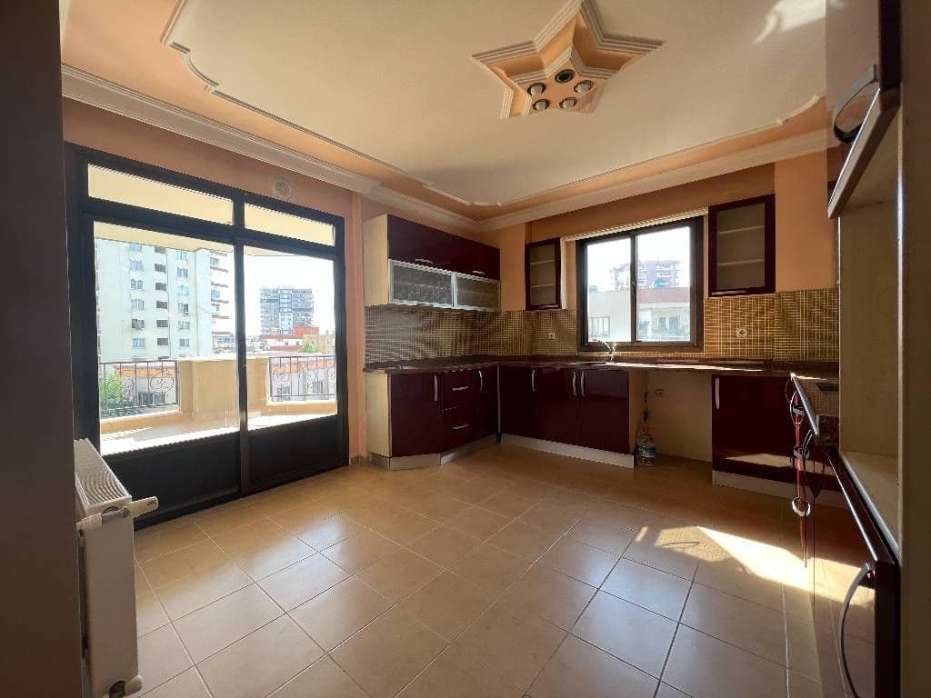 Квартира в Мерсине, Турция, 160 м2