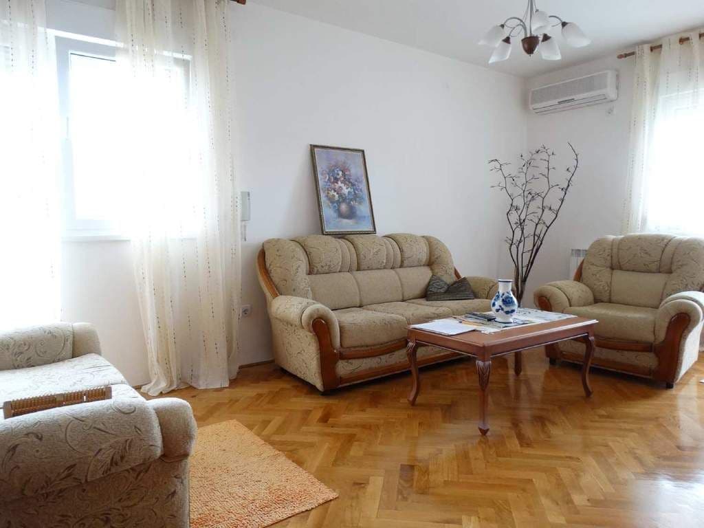 Квартира в Баре, Черногория, 102 м2