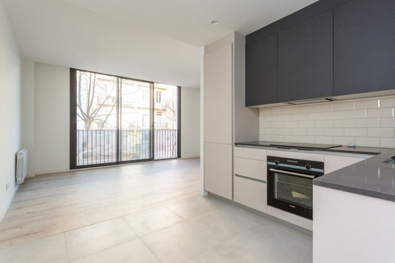 Квартира в Барселоне, Испания, 97 м2