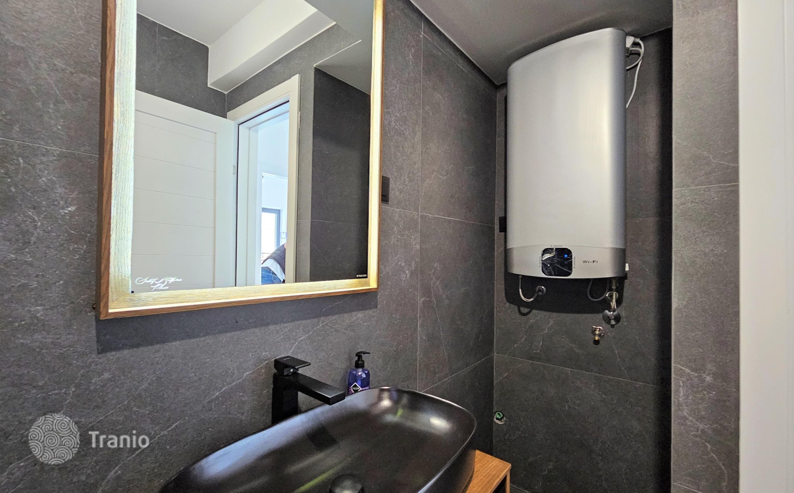 2-комнатная квартира 131 м² в городе Котор, Черногория, фото 5
