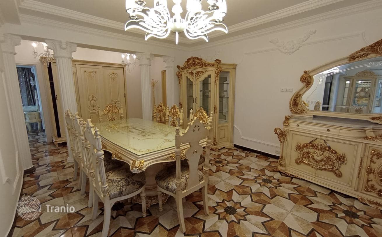 Продаётся роскошная квартира с отдельной спальней, зонированной гостиной, отдельной кухней