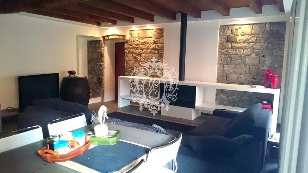 Квартира в Комо, Италия, 85 м2