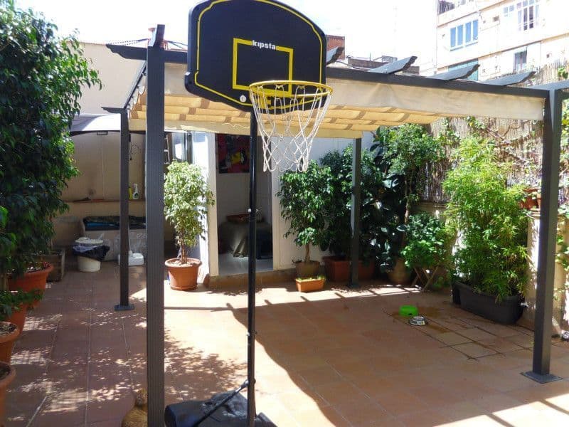 Квартира в Барселоне, Испания, 90 м2