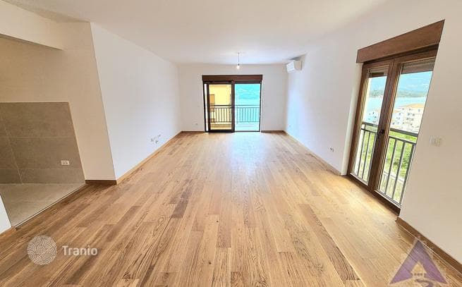 3-комнатная квартира 119 м² в городе Тиват, Черногория