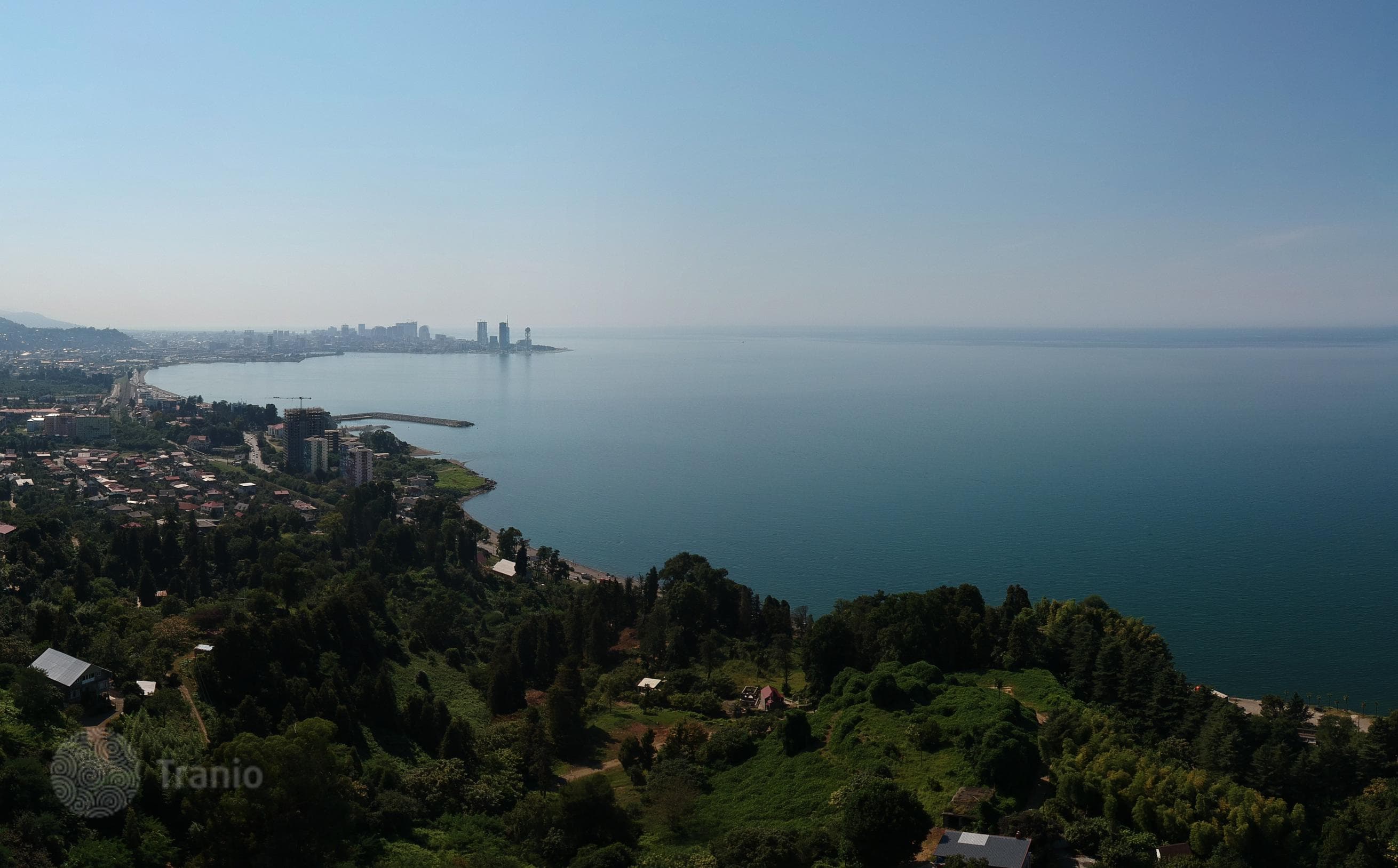 Земля с видом на море в Батуми