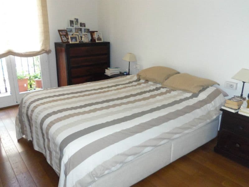 Квартира в Барселоне, Испания, 90 м2