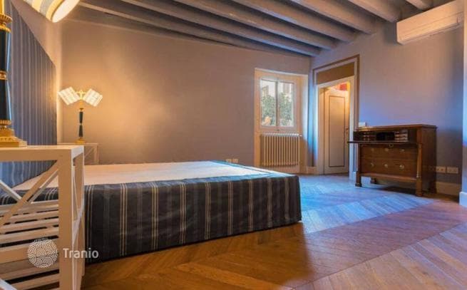 2-комнатная квартира 195 м² во Флоренции, Италия, фото 3
