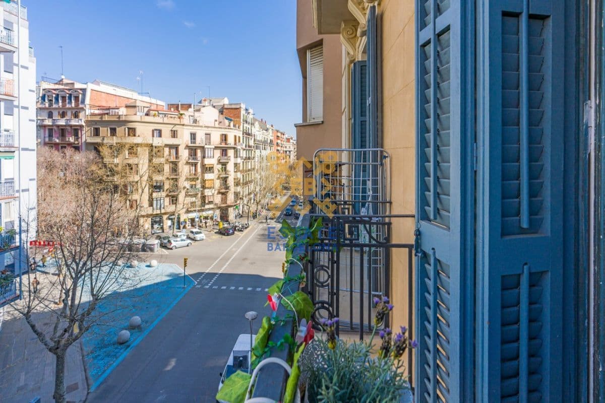 Квартира в Барселоне, Испания, 85 м²