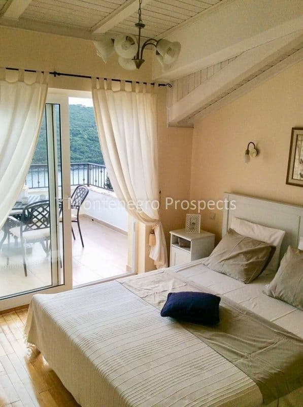 Квартира в Херцег-Нови, Черногория, 74 м², фото 2