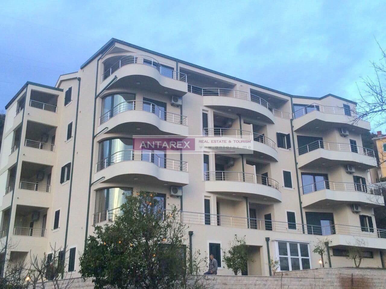 Апартаменты в Мельине, Черногория, 105 м2