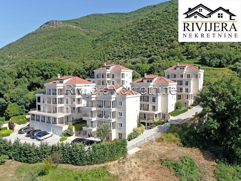 Квартира в Херцег-Нови, Черногория, 86 м2