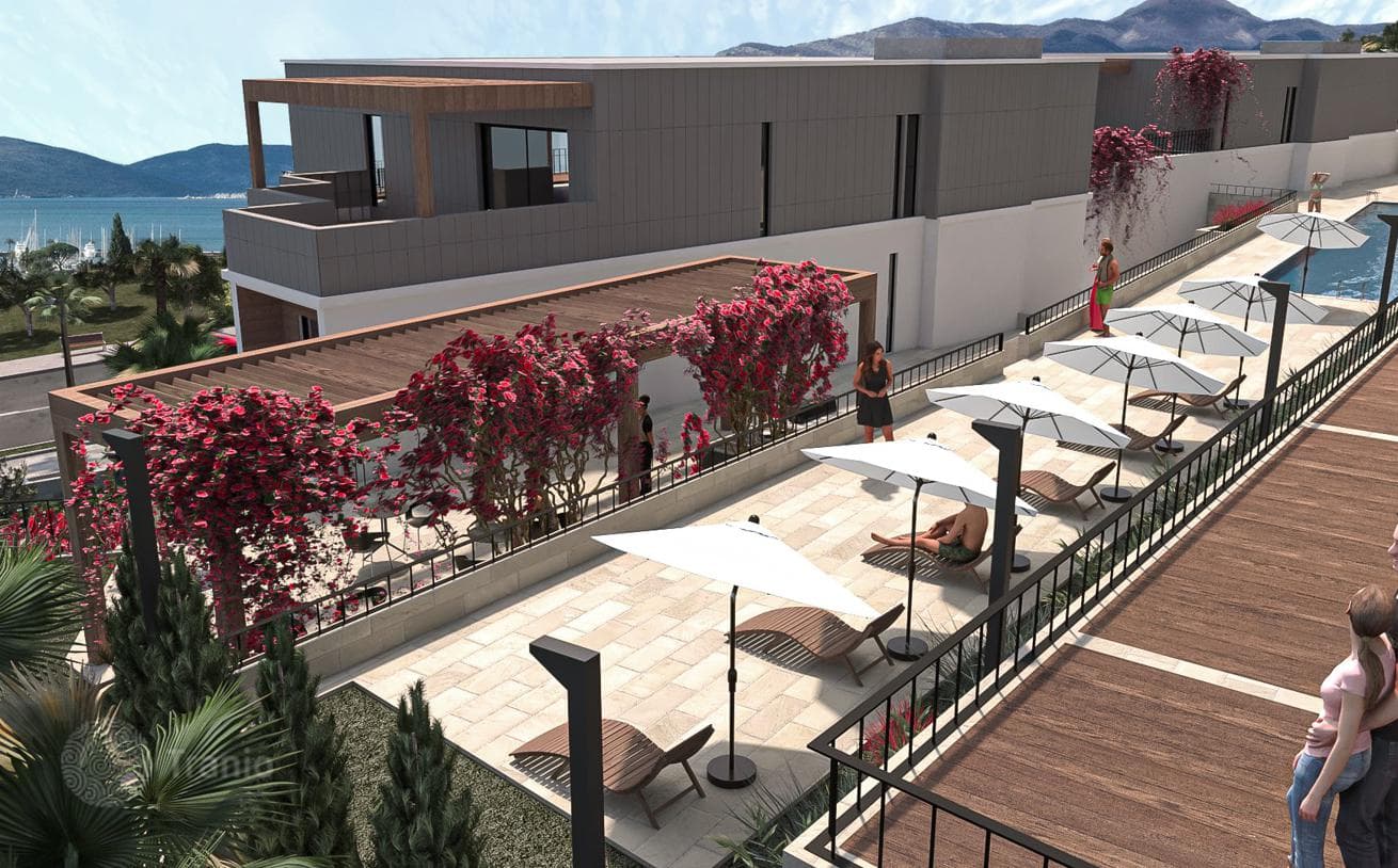 Жилой комплекс с развитой инфраструктурой, рядом с мариной Porto Montenegro, Тиват, Черногория