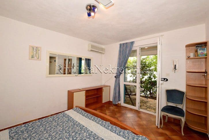 Квартира в Херцег-Нови, Черногория, 53 м2