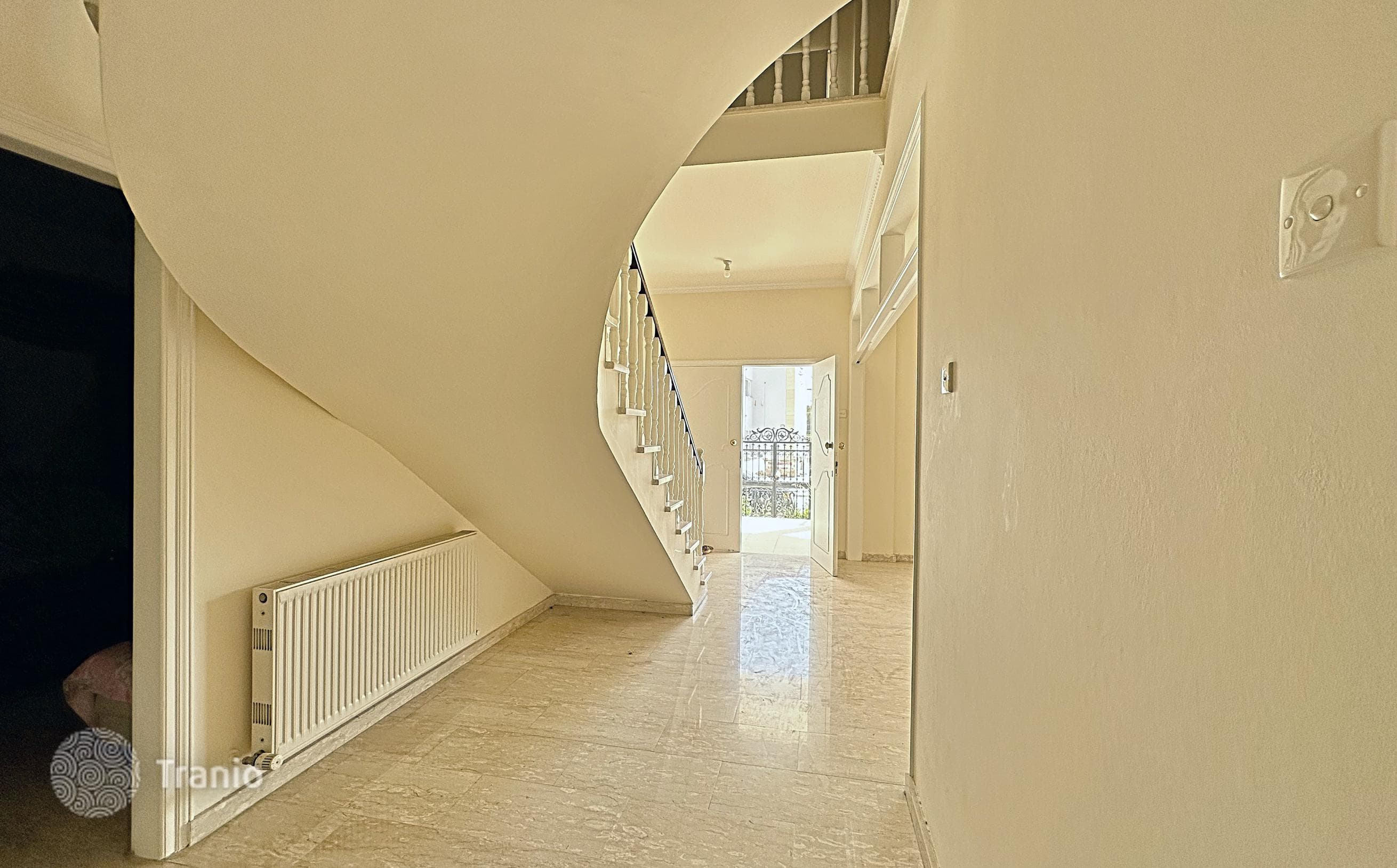 6-комнатный особняк 450 м² в Арадипу, Кипр, фото 4